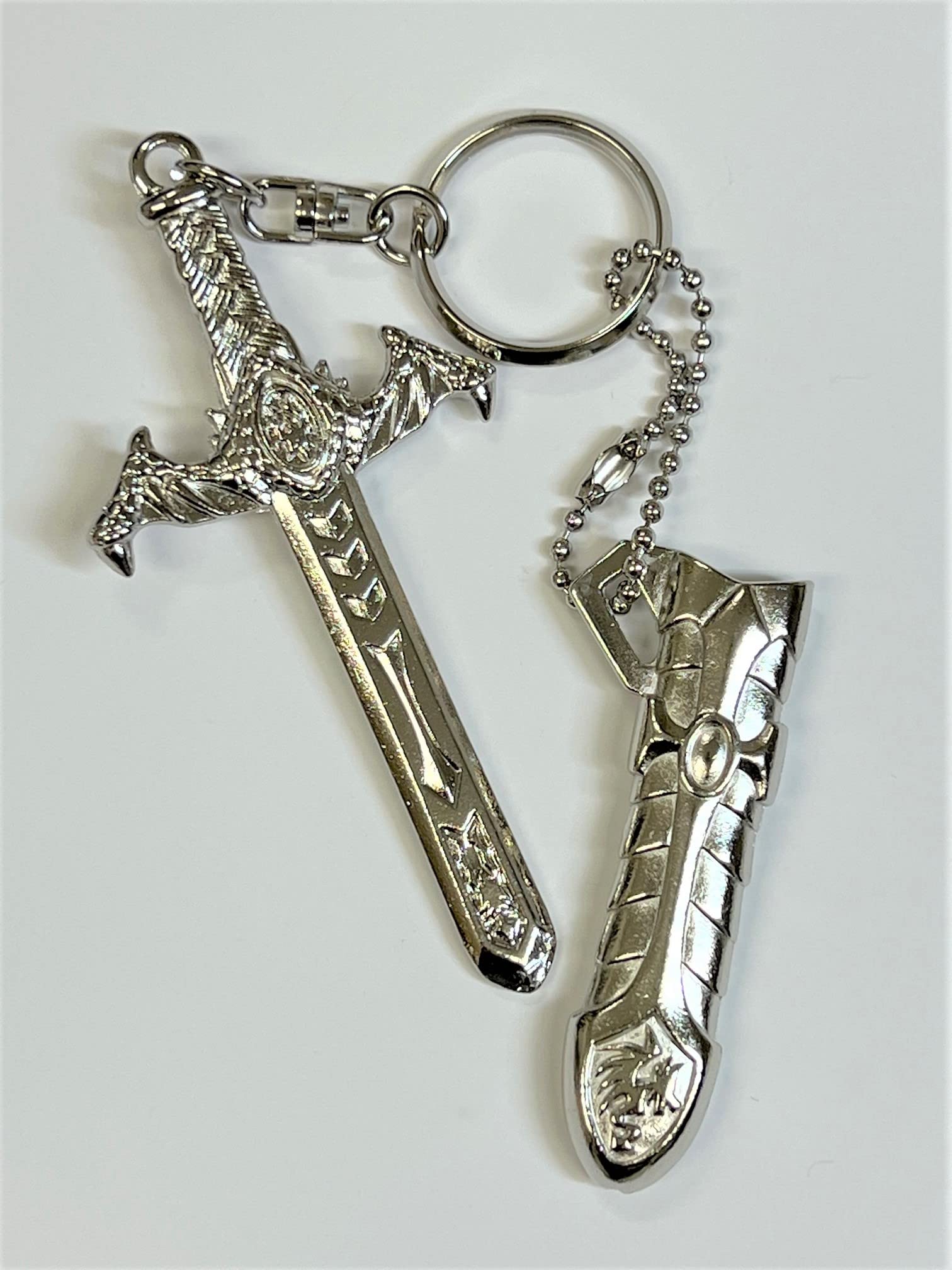 Amazon.co.jp: サヤ付龍剣キーホルダー バージョン2 シルバー : ホビー