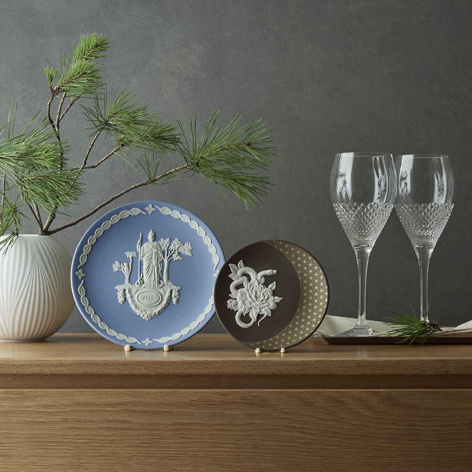 Amazon.co.jp: 【正規輸入品】 ウェッジウッド イヤープレート 2025