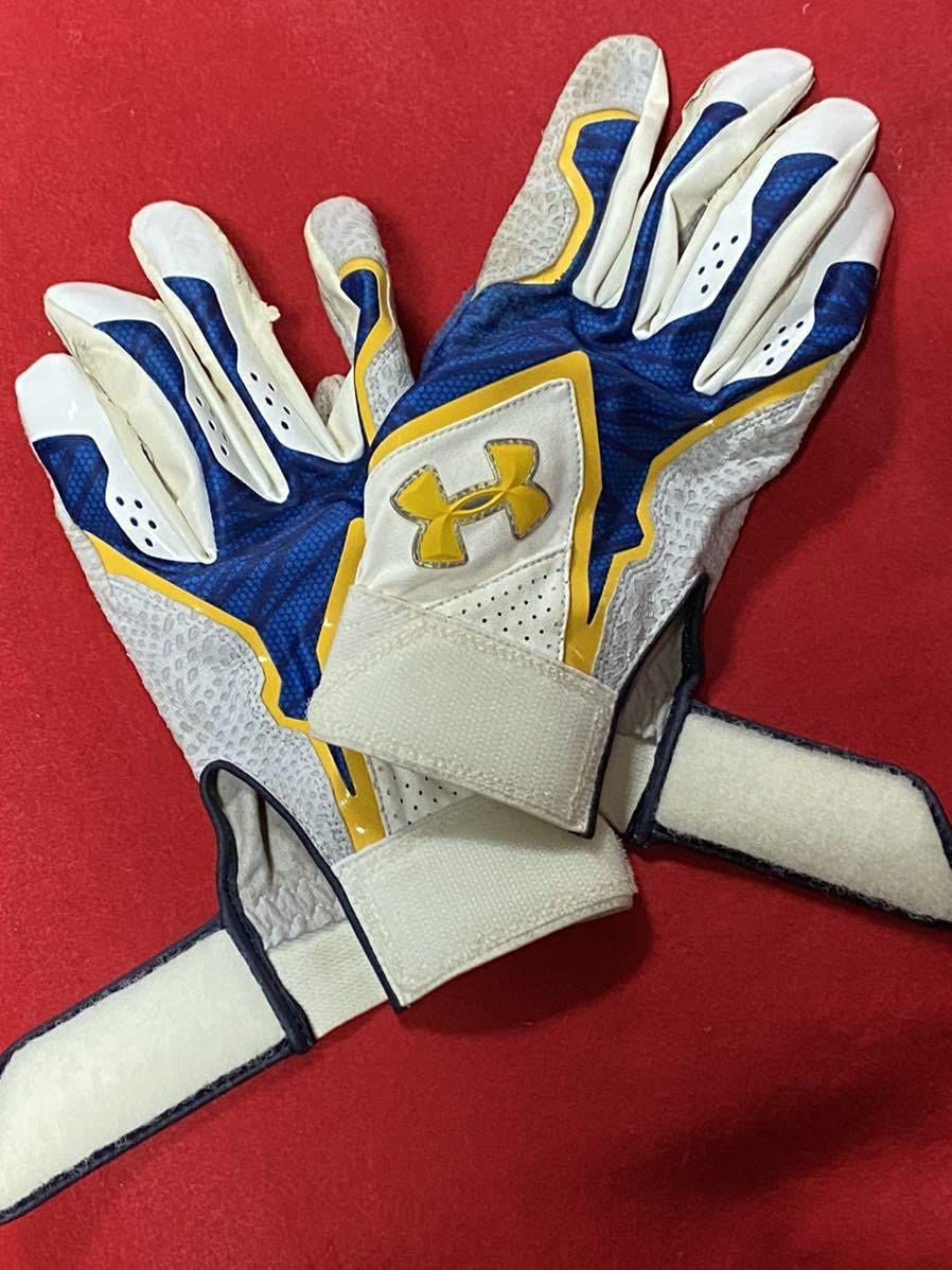 柳田悠岐 柳田悠岐 バッティンググローブ トリプルスリー バッティング