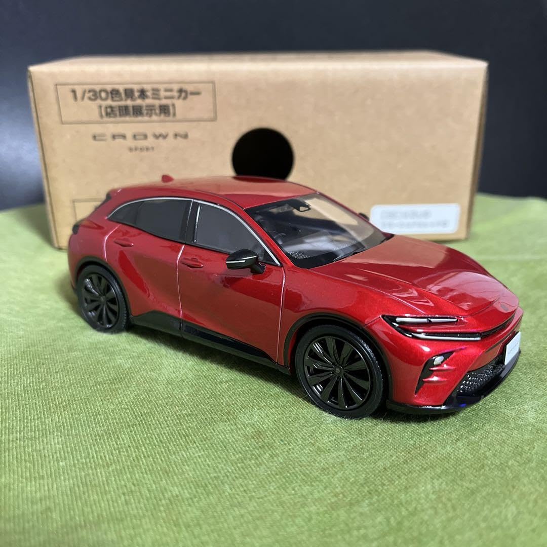 Amazon.co.jp: トヨタ クラウンスポーツ CROWN SPORT カラーサンプル
