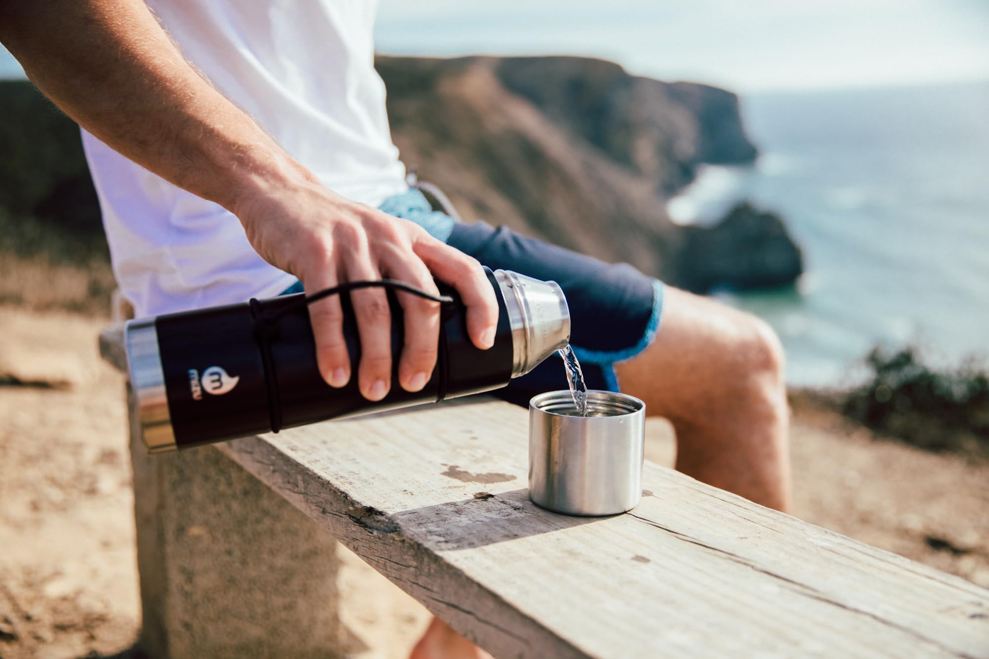 Amazon.com: Mizu D7 22 oz. Vacuum Insulated Stainless Steel Bottle