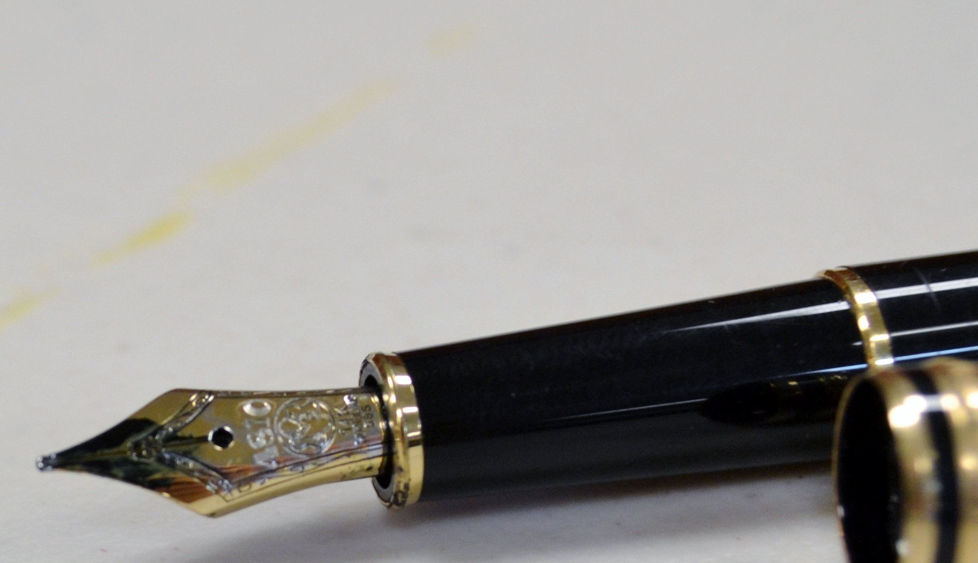 Amazon | Montblanc Meisterstuck クラシック万年筆 144 ブラック