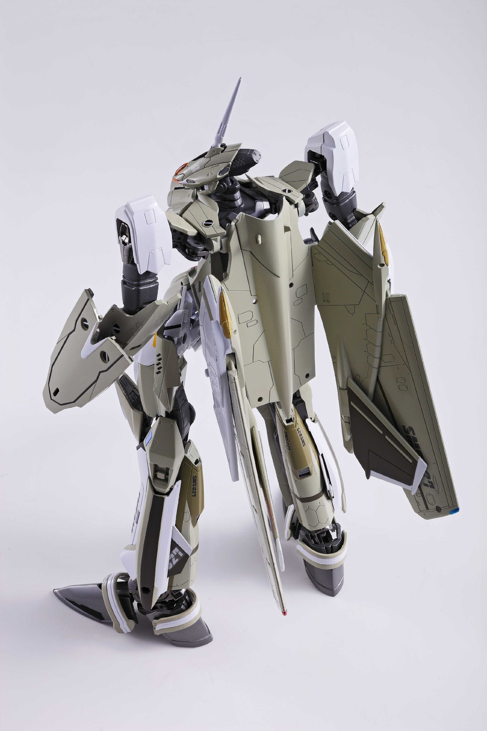 Amazon.co.jp: TAMASHII NATIONS DX超合金 VF-25A メサイアバルキリー