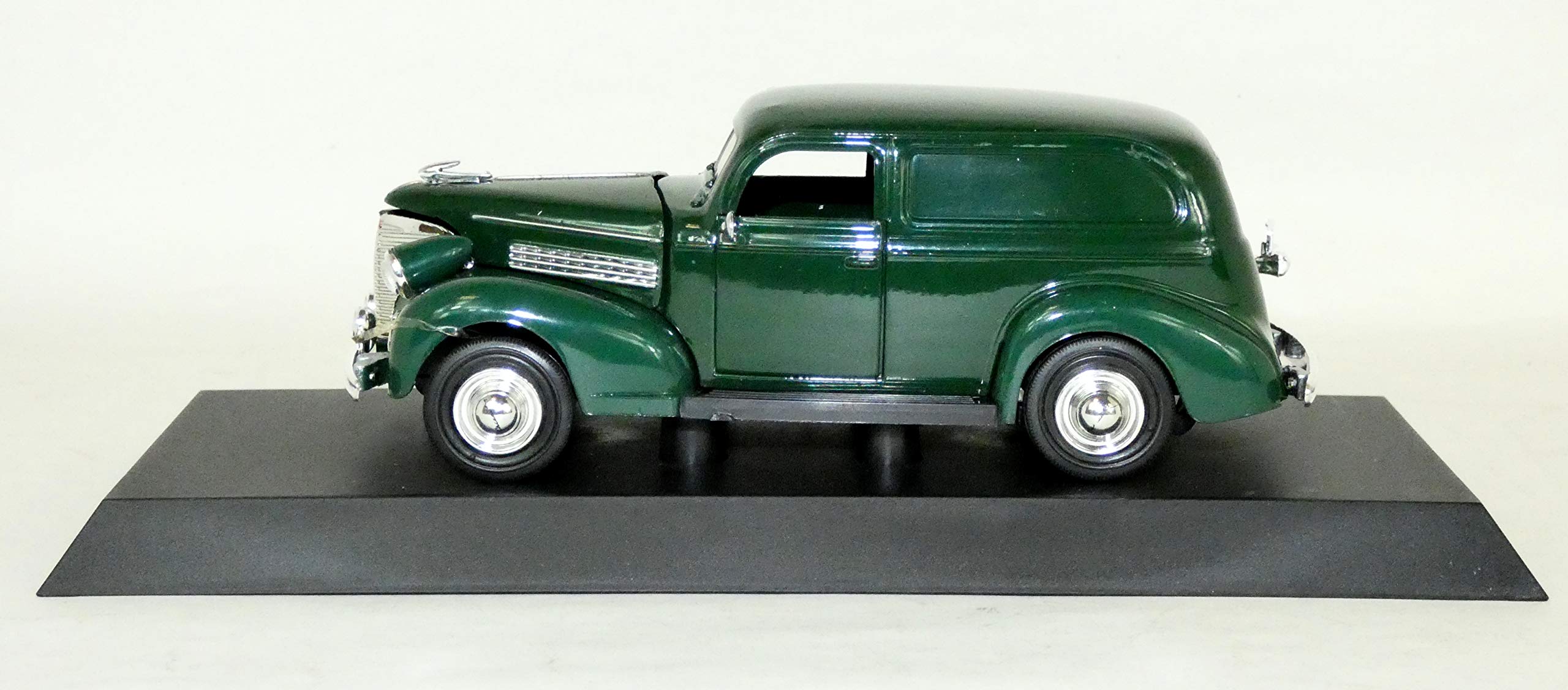 Amazon.com: New Ray 1939 Chevrolet Sedan Delivery Green 1/32