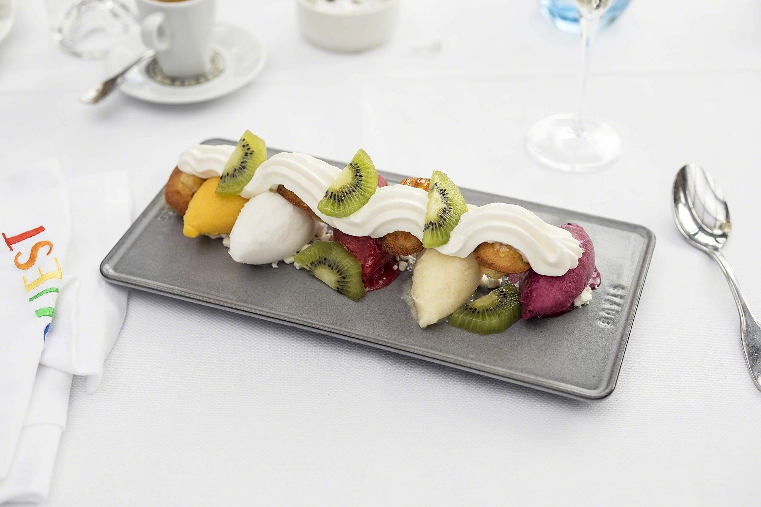 Amazon｜staub ストウブ 「 レクタンギュラー プレート 25×12cm グレー