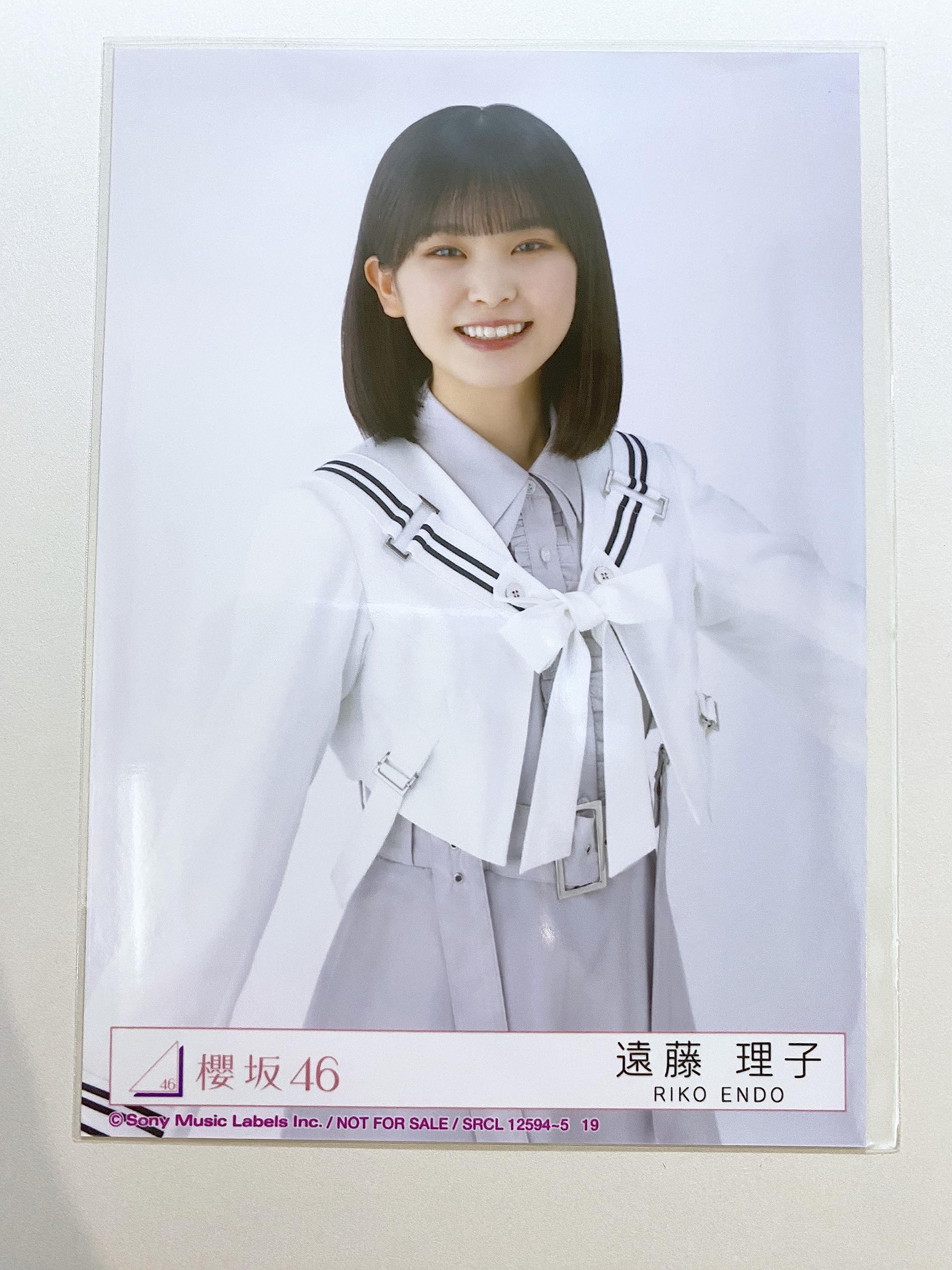 年末限定値下げ】櫻坂46 遠藤理子 夏の近道 MV衣装 直筆サイン チュウ