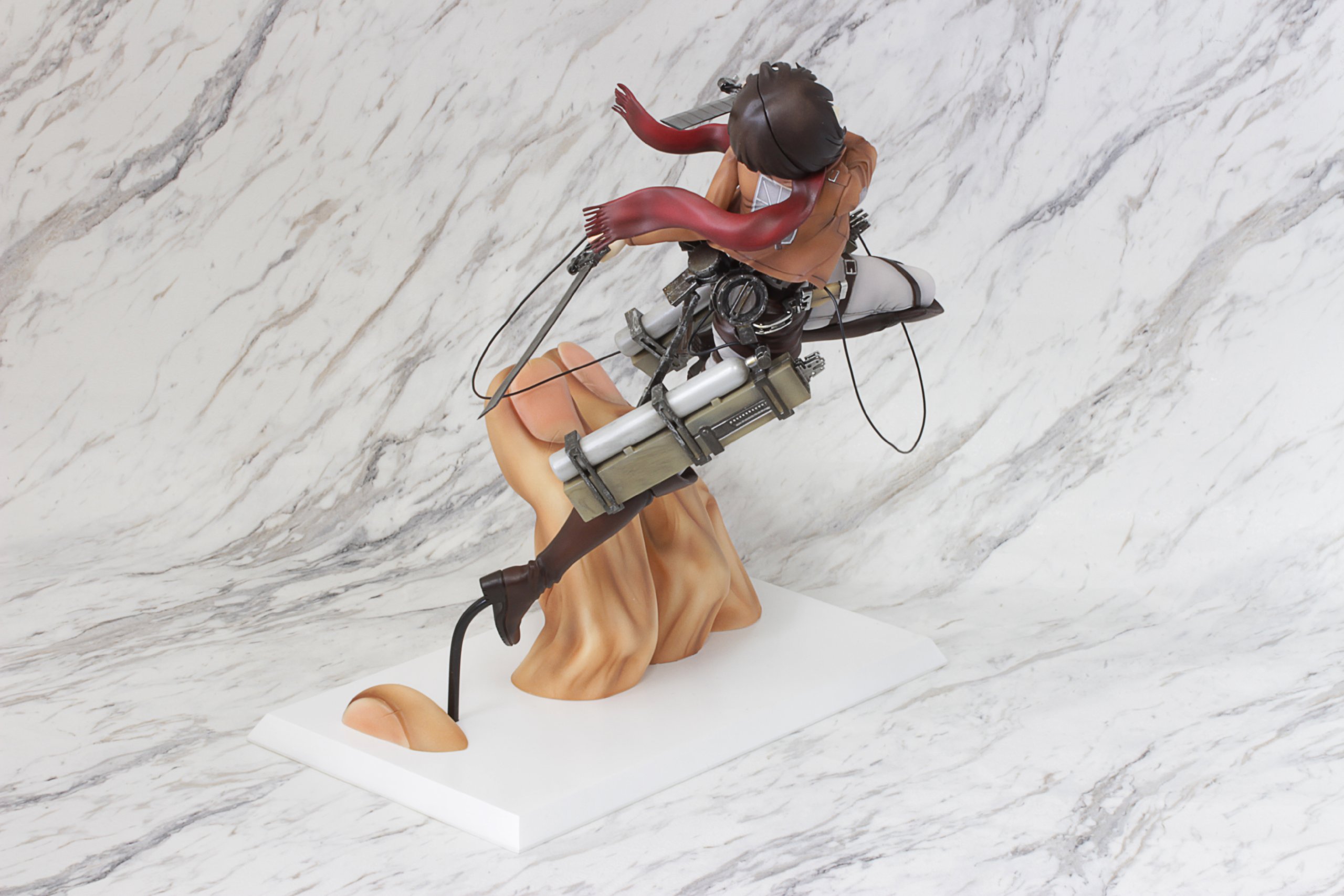 Amazon.co.jp: 進撃の巨人 ミカサ・アッカーマン 1/7スケール PVC製