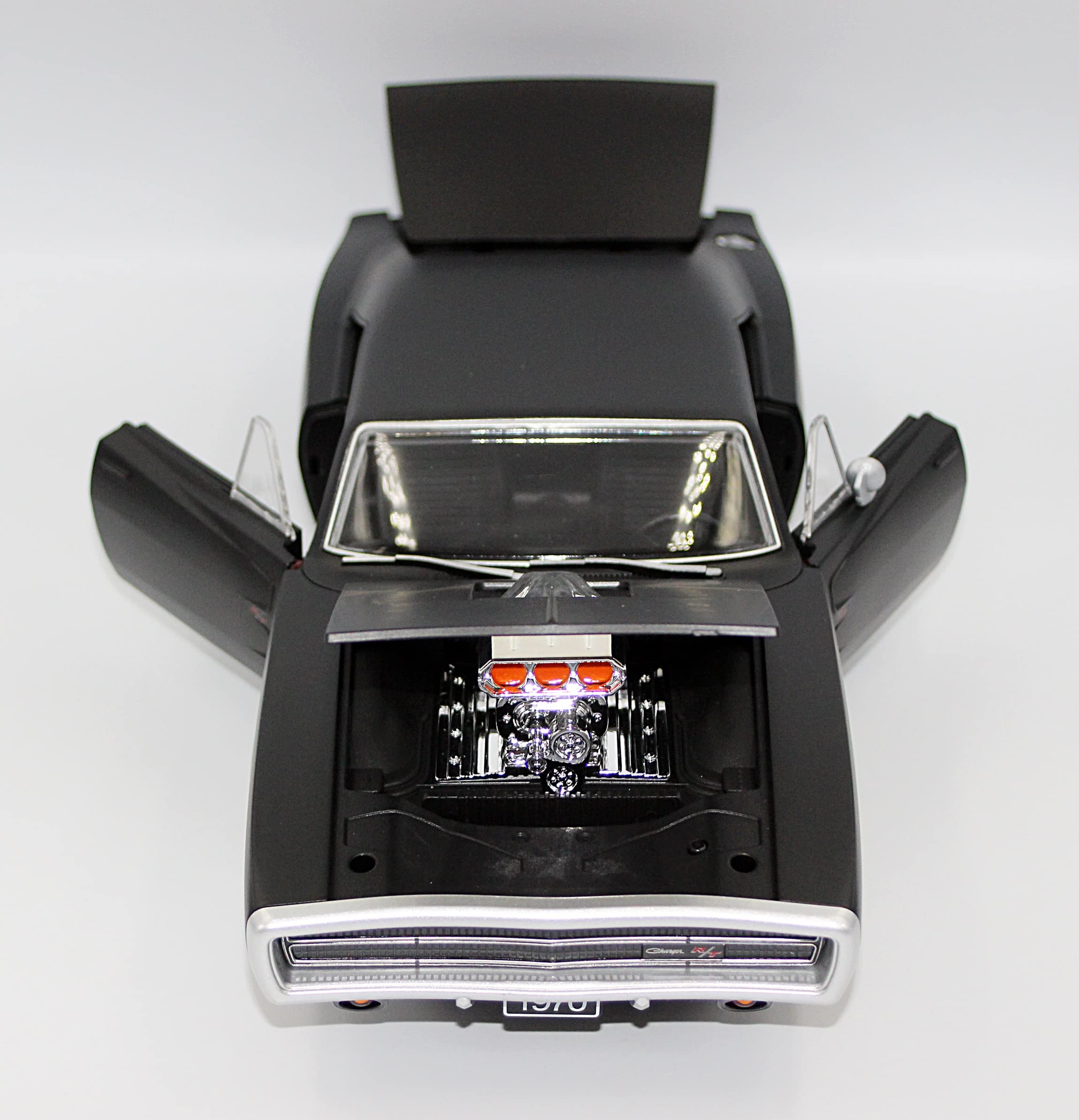 Amazon.co.jp: ラジコンカーダッジチャージャーR/T 1970 1:16スケール