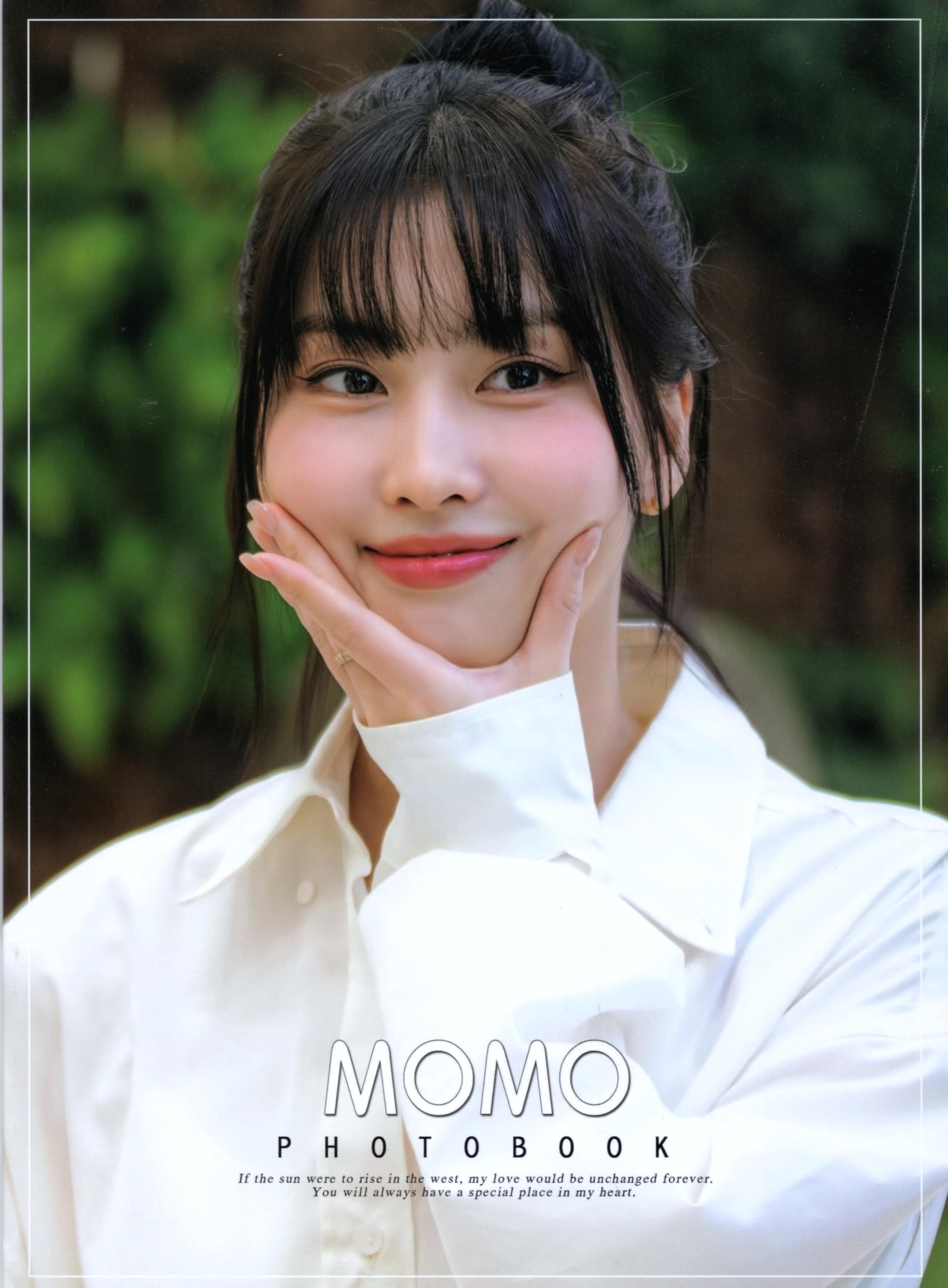 Amazon.co.jp: TWICE MOMO モモ グッズ 写真集 Premium Photo Book