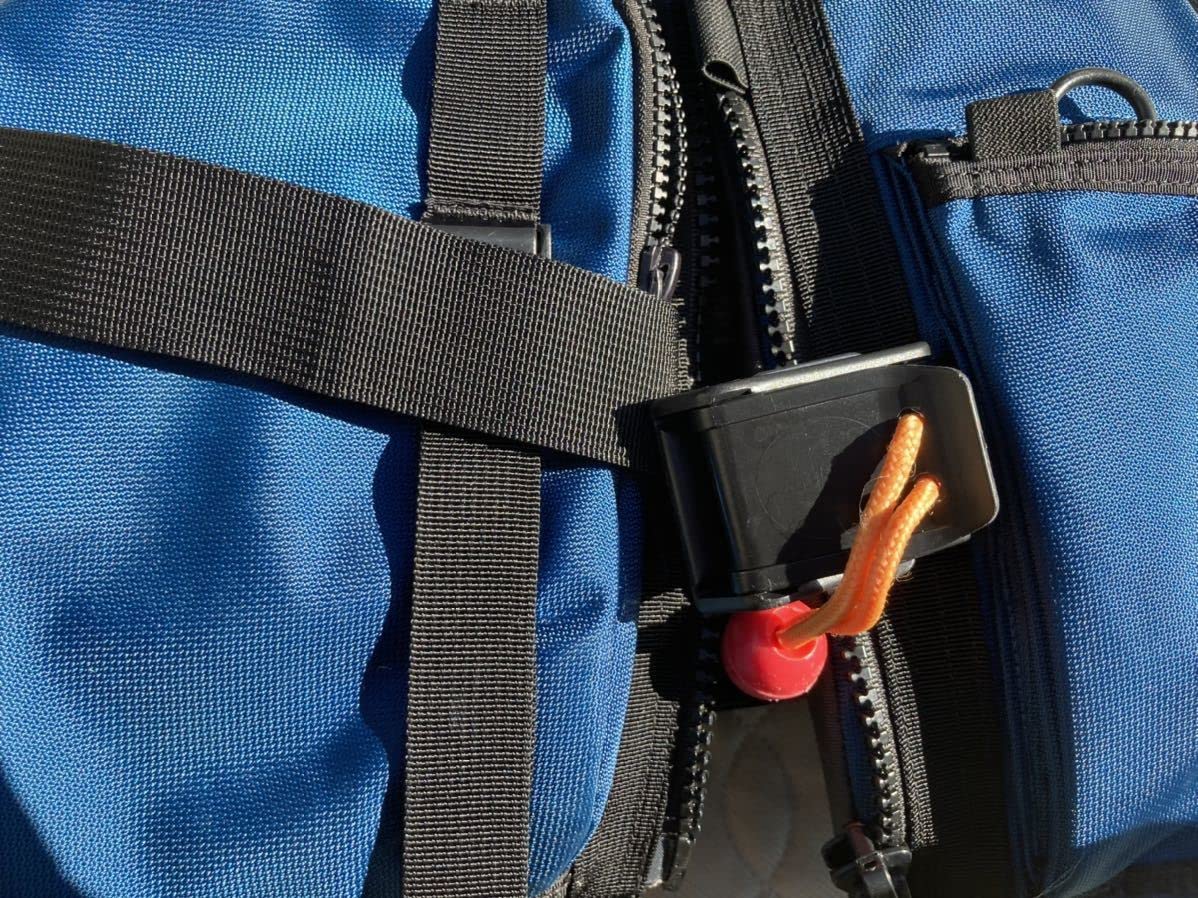 Amazon.co.jp: 中古：廃番レア品モンベル ライフジャケット リバー