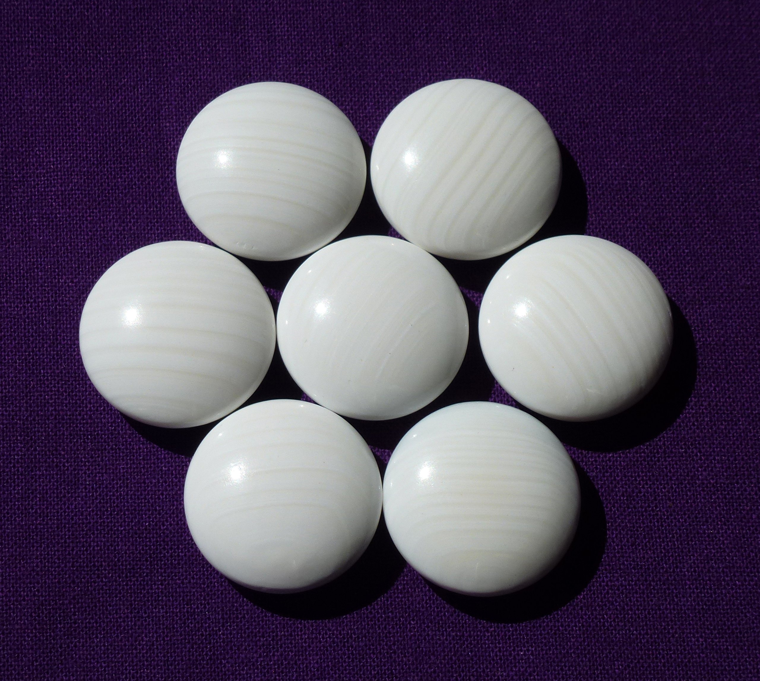 Amazon.co.jp: 日向特製蛤碁石 雪印 22号 6.3ミリ : Toys & Games