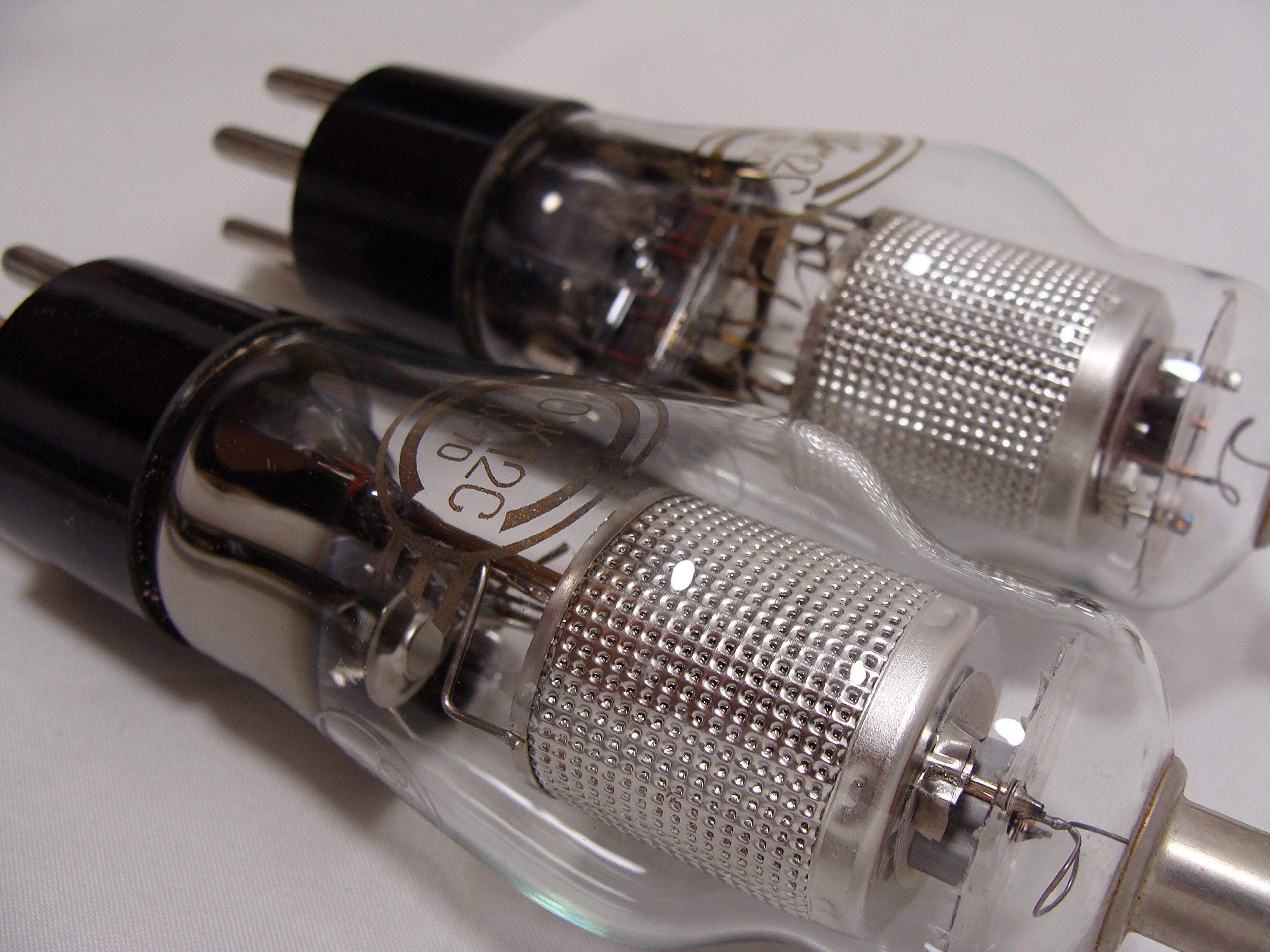 Amazon | ロシア製真空管 10J12S (WE310A) SVETLANA スベトラーナ (2本