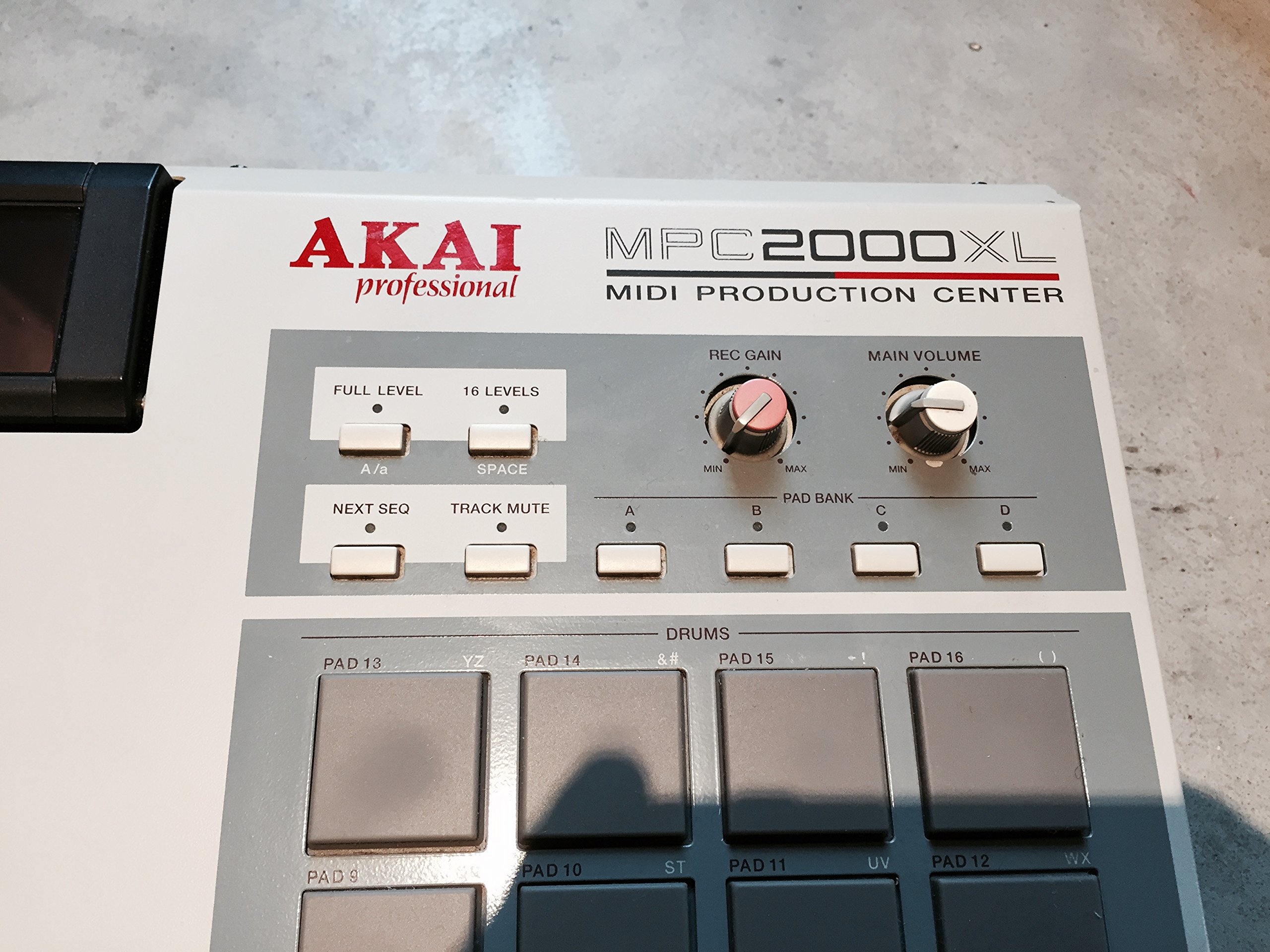 Amazon.com: Akai Professional MPC2000XL MIDI Production Center