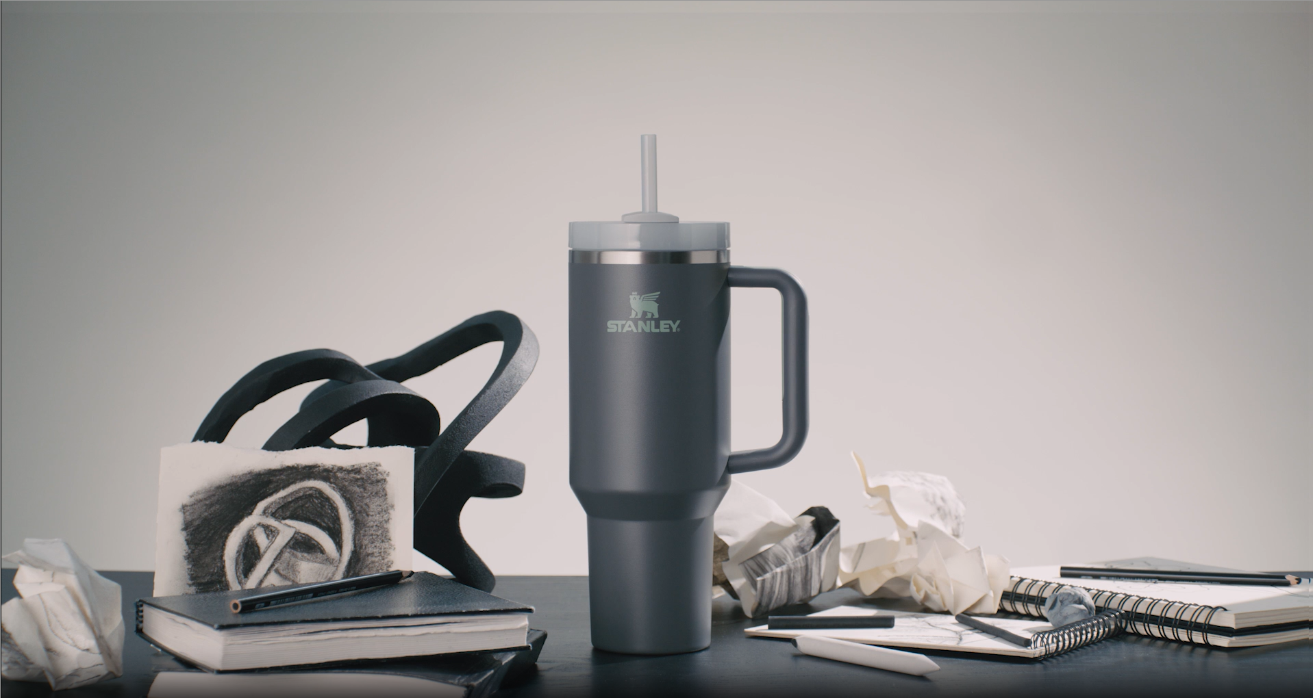 Stanley Quencher H2.0 Tumbler with Handle and Straw 40 oz