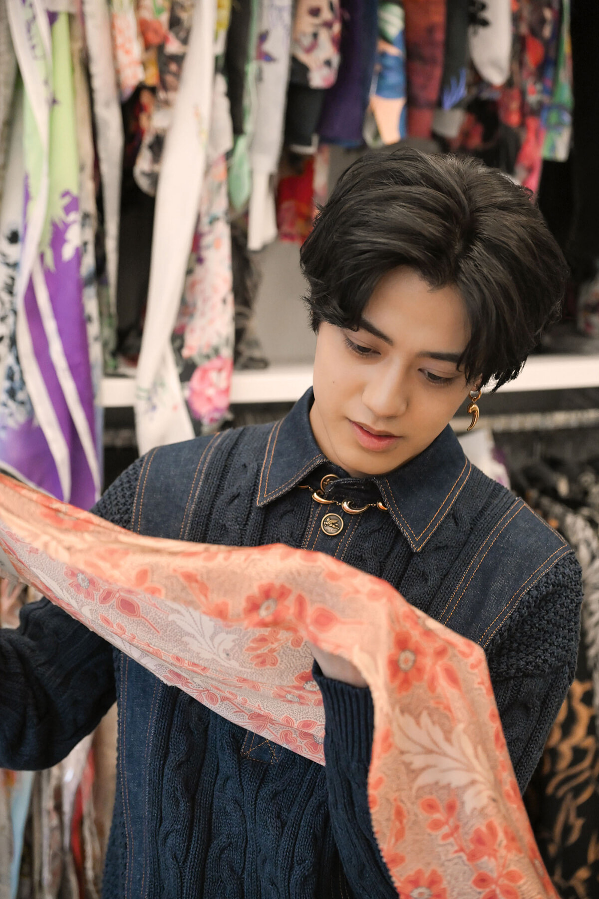 King ＆ Princeの髙橋海人、エトロの伝統と職人技に触れるスペシャル