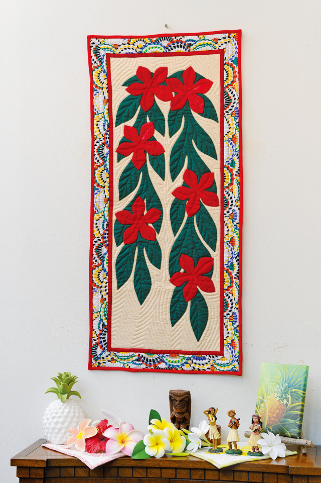 縁起のいい紅白の花をモチーフに。キャシー中島＆洋輔親子が作る