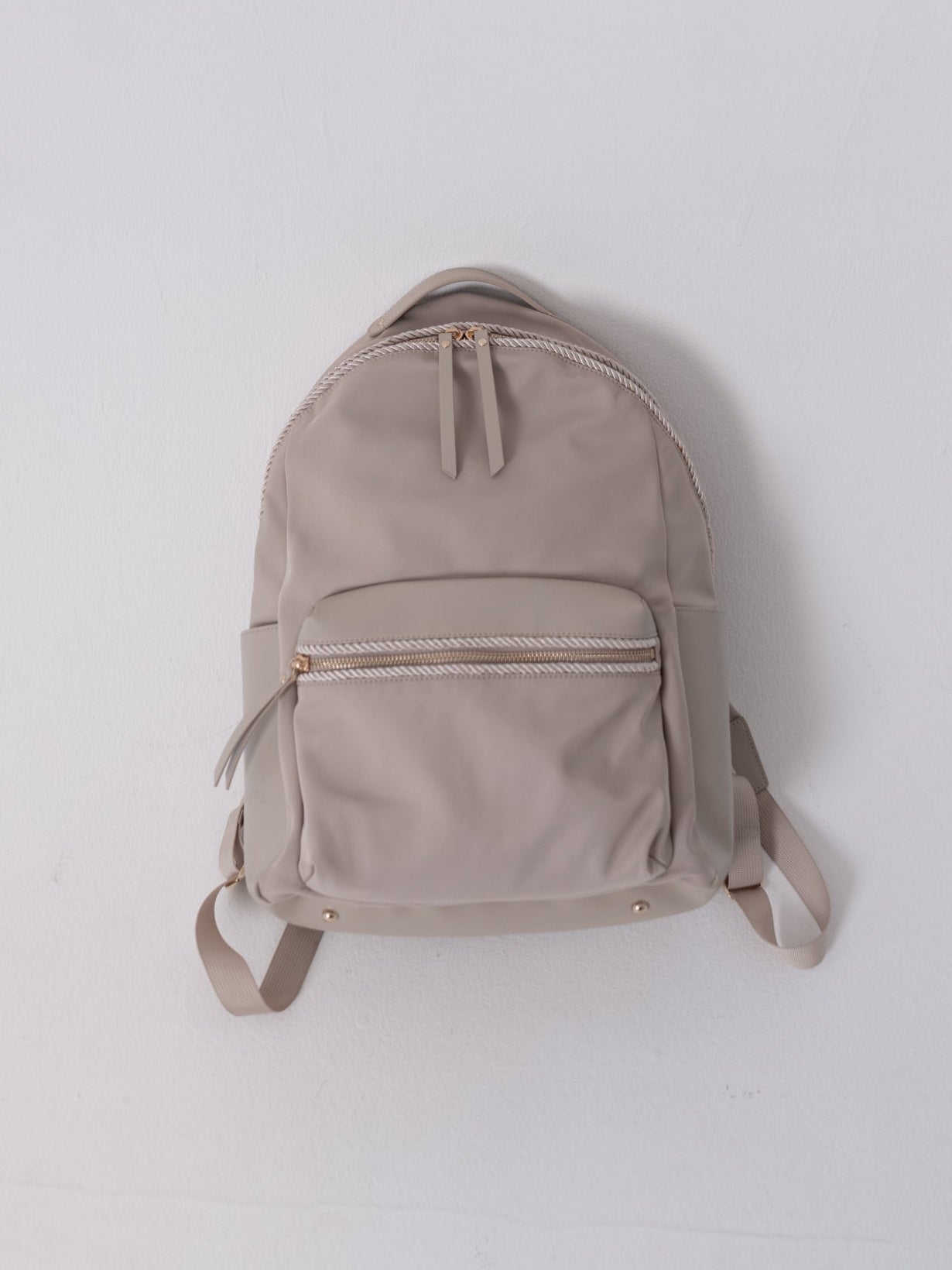 ツイストコードバックパック【リサイクルポリエステル】 – Maison Echelle