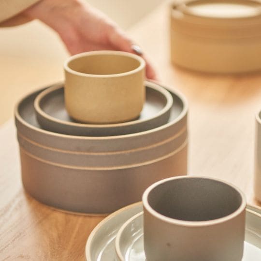 プレート 14.5cm ブラック｜HASAMI PORCELAIN／ハサミポーセリン｜z／a