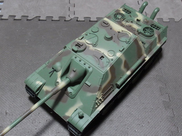 HengLong 1/16ヤークト・パンター後期型（新迷彩塗装・金属キャタピラ