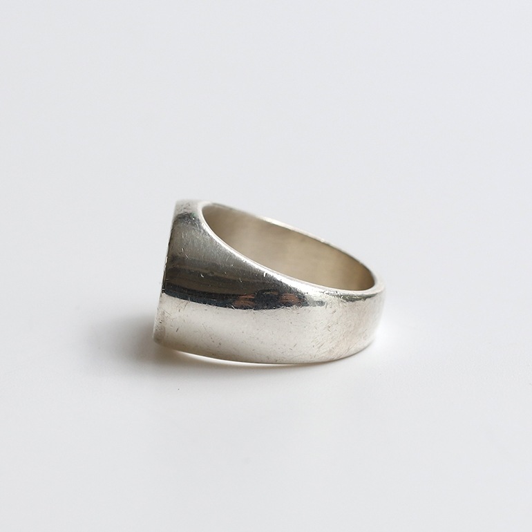 VINTAGE】Ralph Lauren Signet Ring | VINTAGE,RING | MATILDE