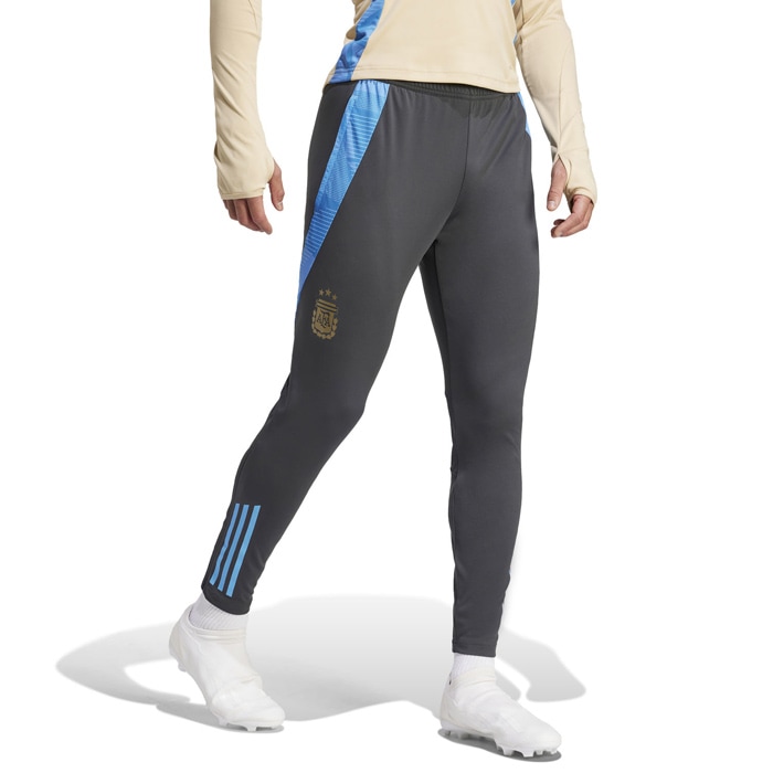 アディダス アルゼンチン代表 ティロ 24 コンペティション