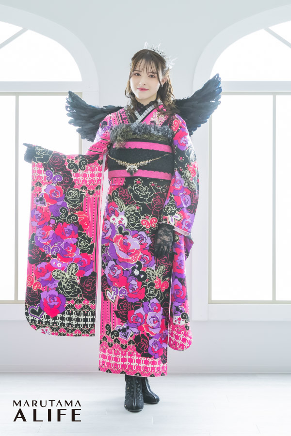 黒ピンク振袖で成人式を華やかに演出する魅力｜エーライフ