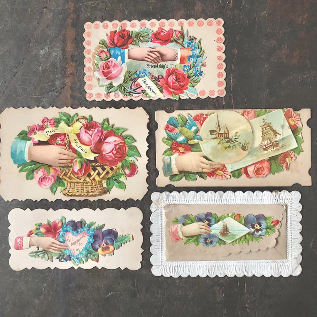 ハンドモチーフのヴィクトリアンコーリングカード