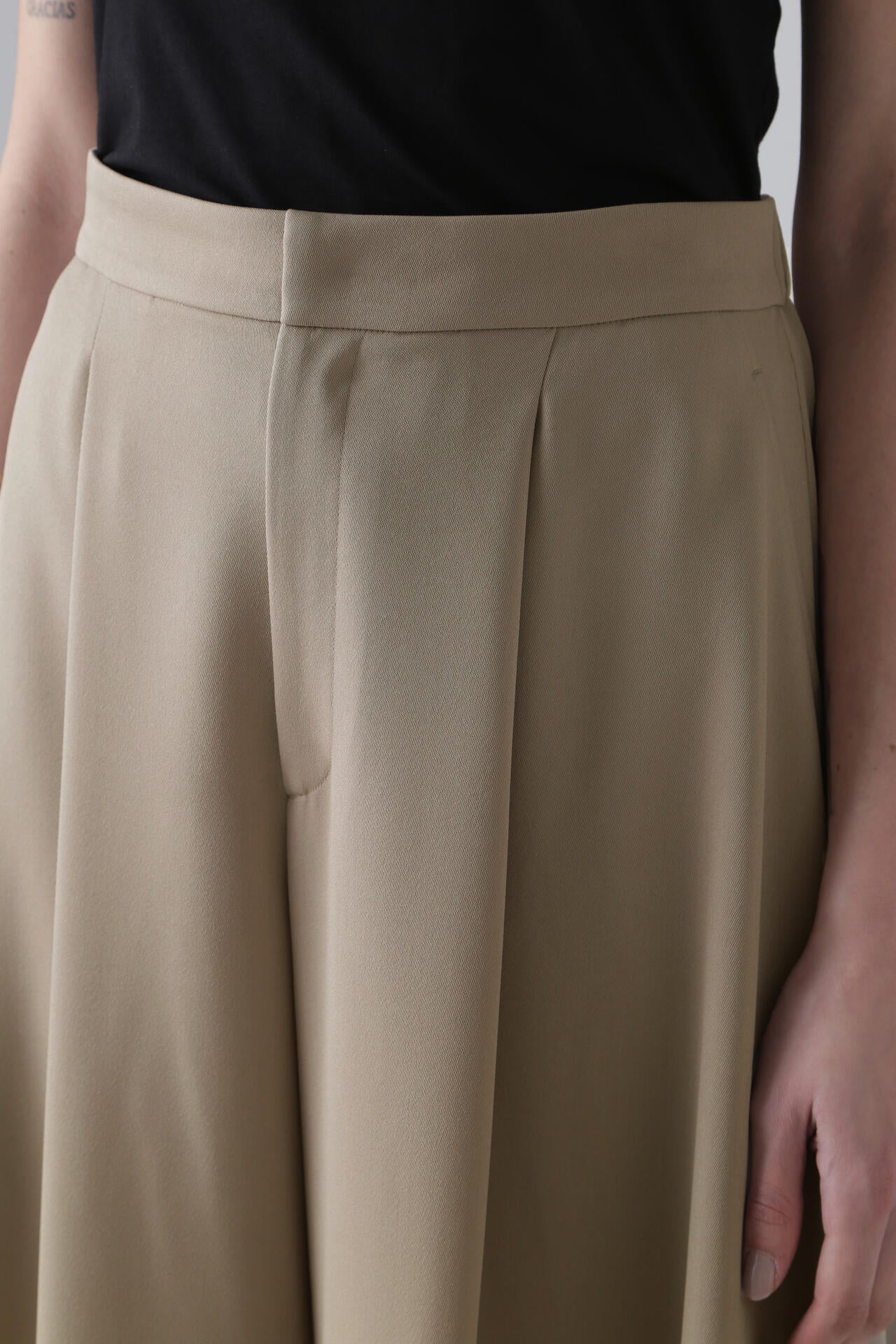 ドライカシドスパンツ | ADORE（アドーア） ｜【公式】通販mix.tokyo