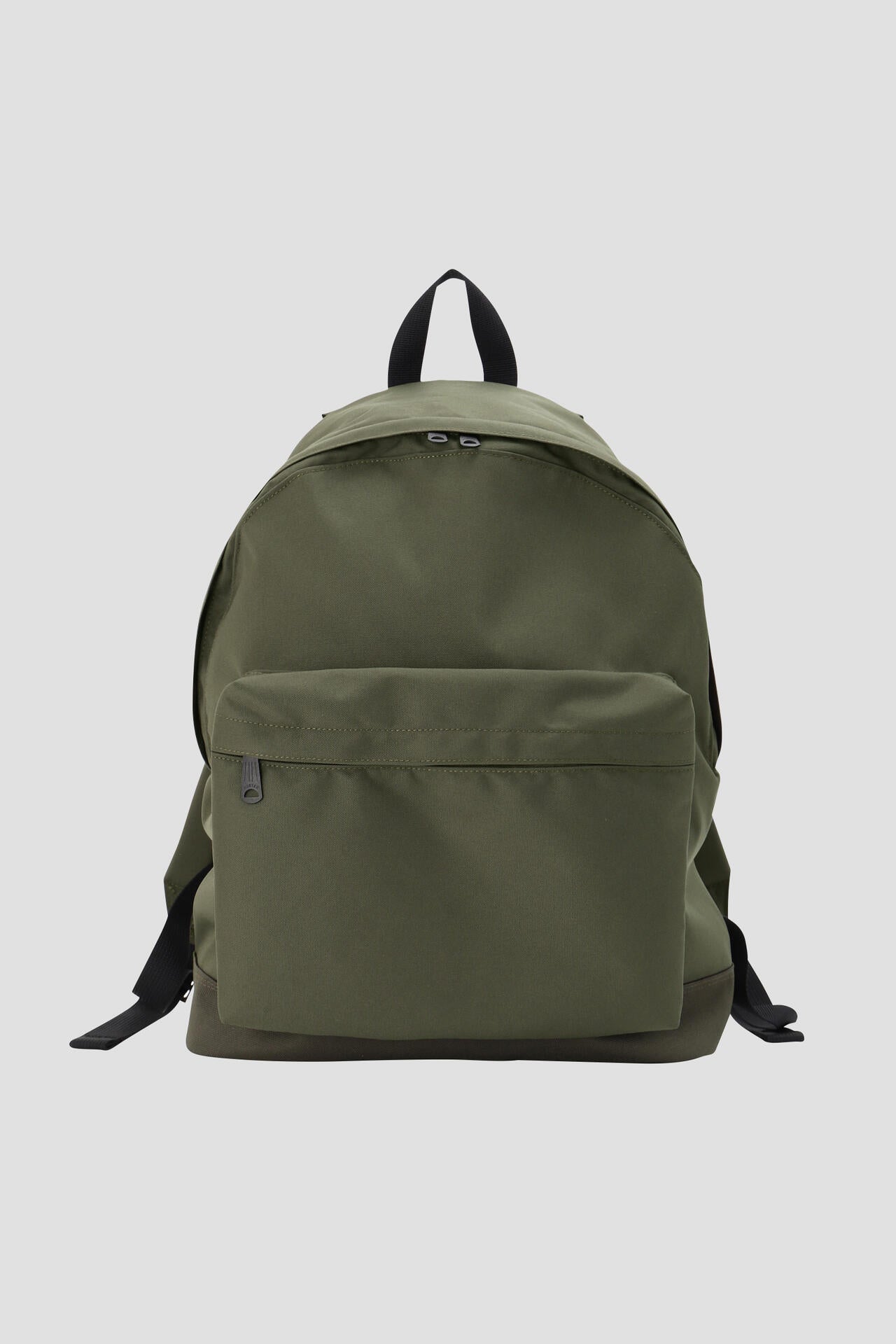 マーガレットハウエル カーキ バックパック ジッパー付き 中古・古着