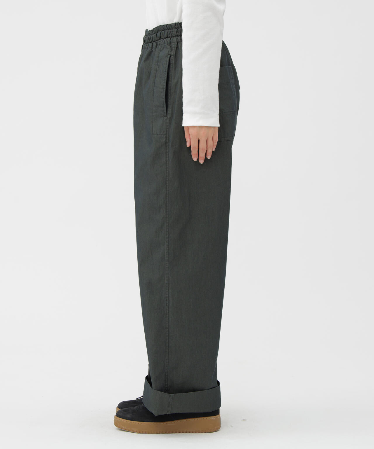 DENSE COTTON NYLON TROUSERS | MARGARET HOWELL（マーガレット