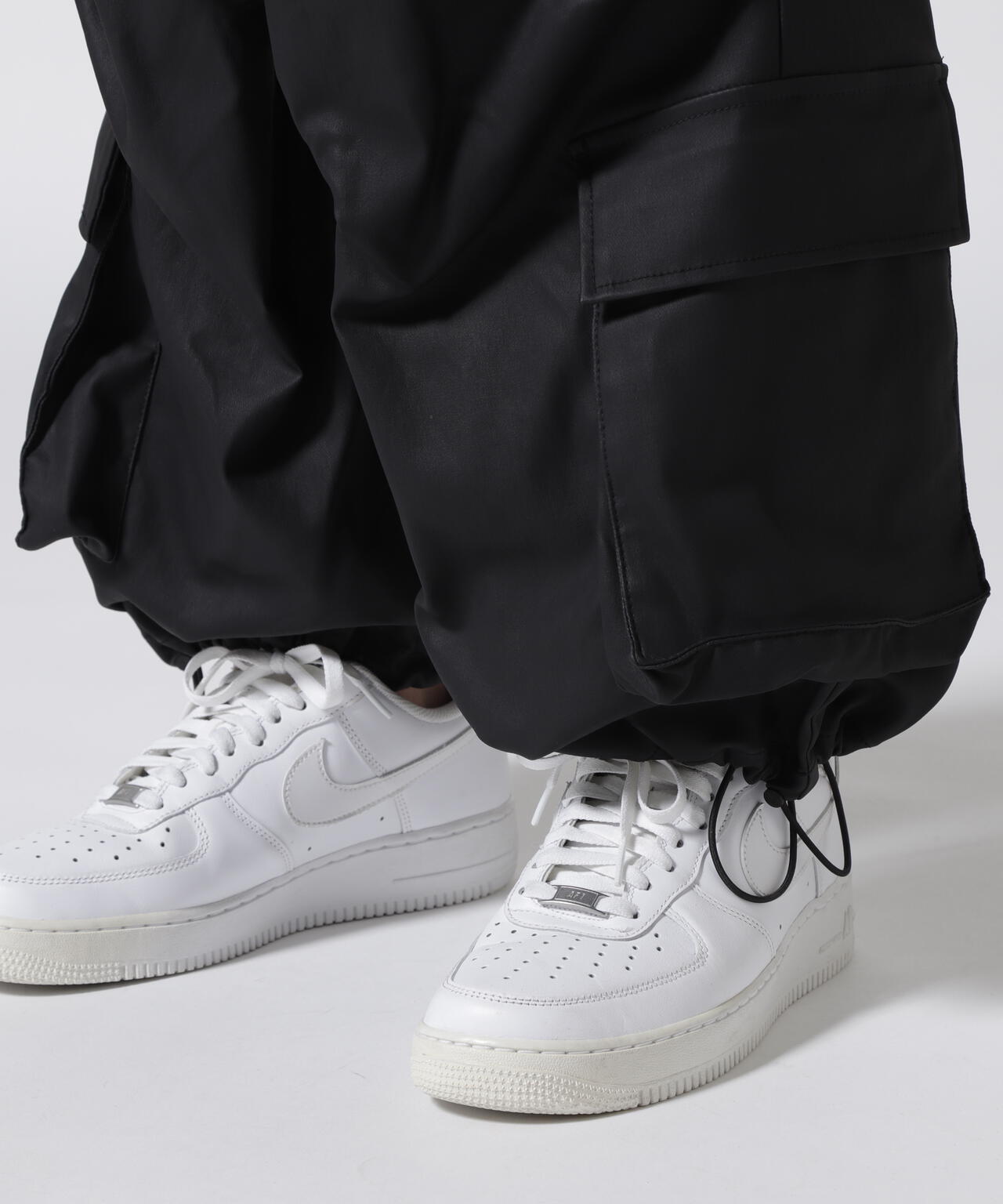 DankeSchon/ダンケシェーン/PREMIUM COATING WIDE POCKET PANTS