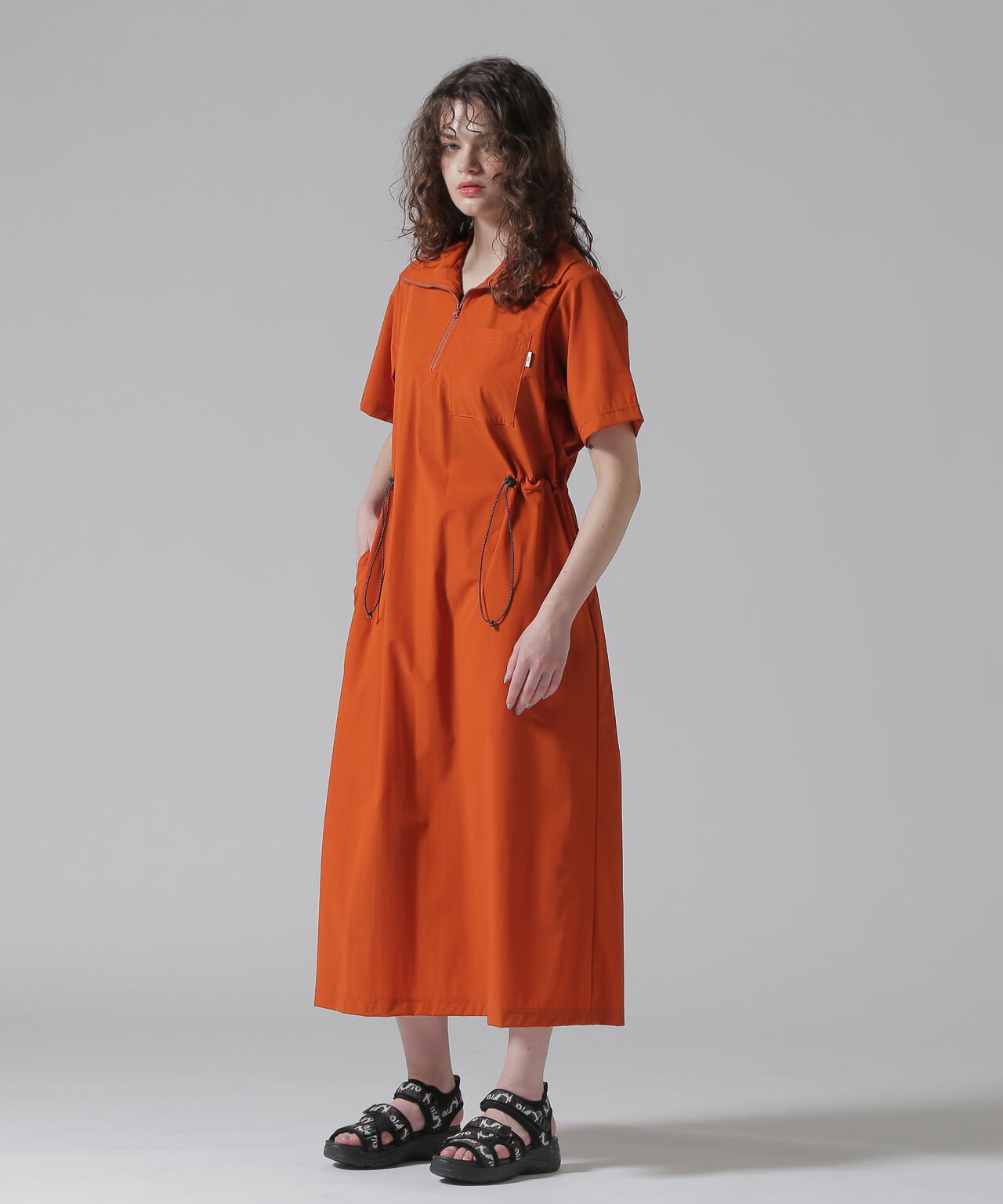 直営店限定》HALF ZIP ACTIVE ONE PIECE/ハーフジップ アクティブ