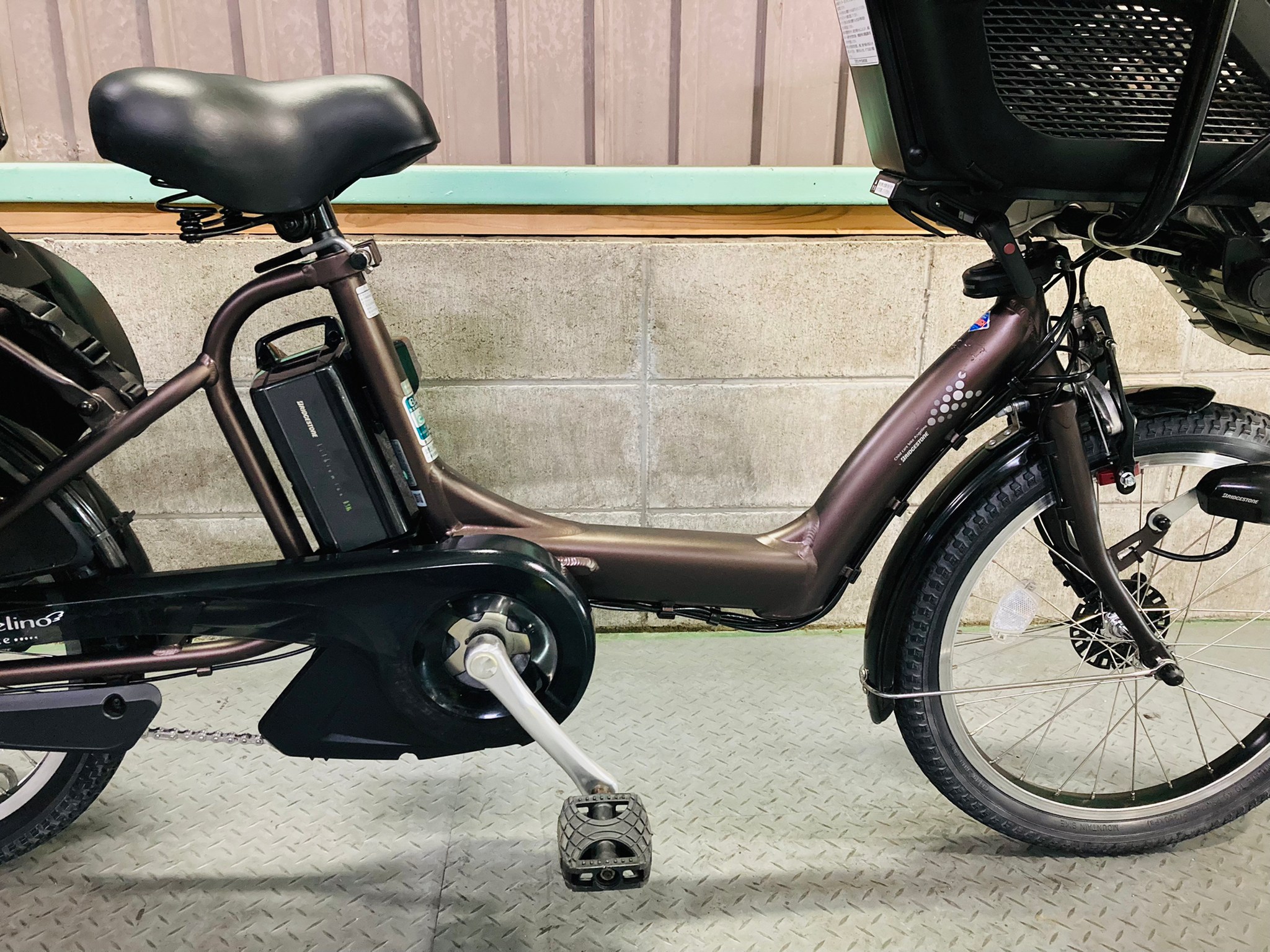 ブリヂストンアンジェリーノプティットe A20L85 20型8.7AH 茶色