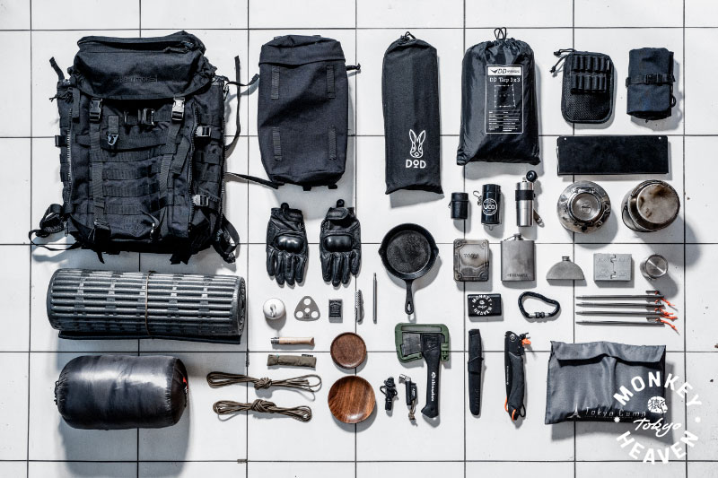 バイクソロキャンプの装備リスト！無骨なタープ泊を叶える「そこそこ