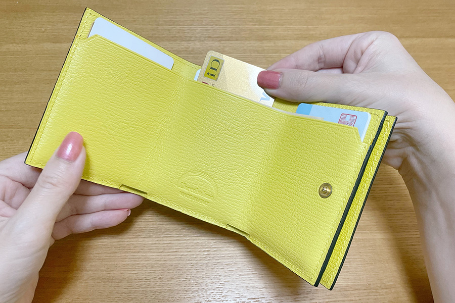 編集部で愛用者続出！】“コンパクト派”の財布はラルコバレーノが最強