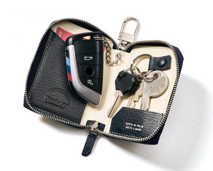 2022年大ヒット“ミニ財布”】完売続出！「ラルコバレーノ」の多機能キー