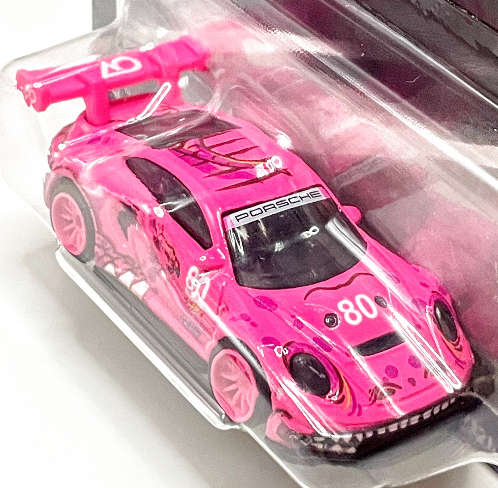 ホットウィール RACE DAY ”ROXY” PORSCHE 911 GT3 R (992) ピンク