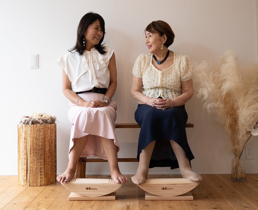 天然木製健康器具｜あしふみ健幸ライフ – 座りながらウォーキング感覚