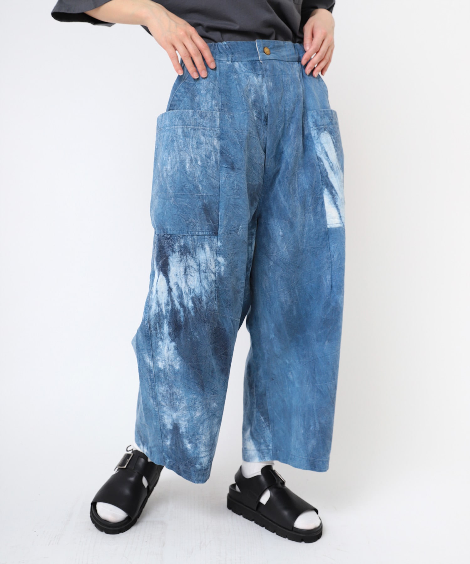 R4322 9分丈のムラ染めアルマジロパンツ(F ムラグレー): パンツ - RNA