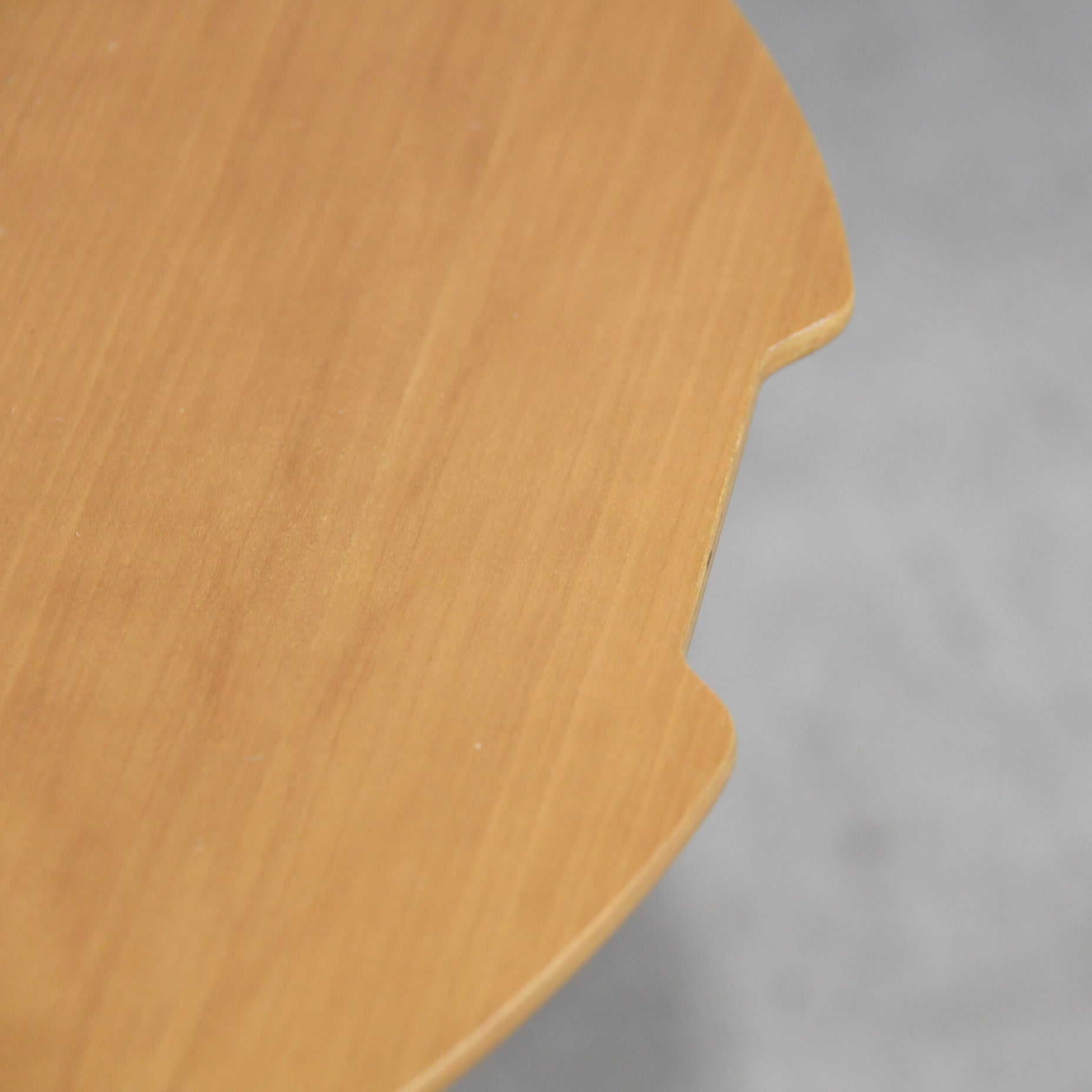 Cassina ixc. 252 ON-OFF Side table Piero Lissoni Italian modern