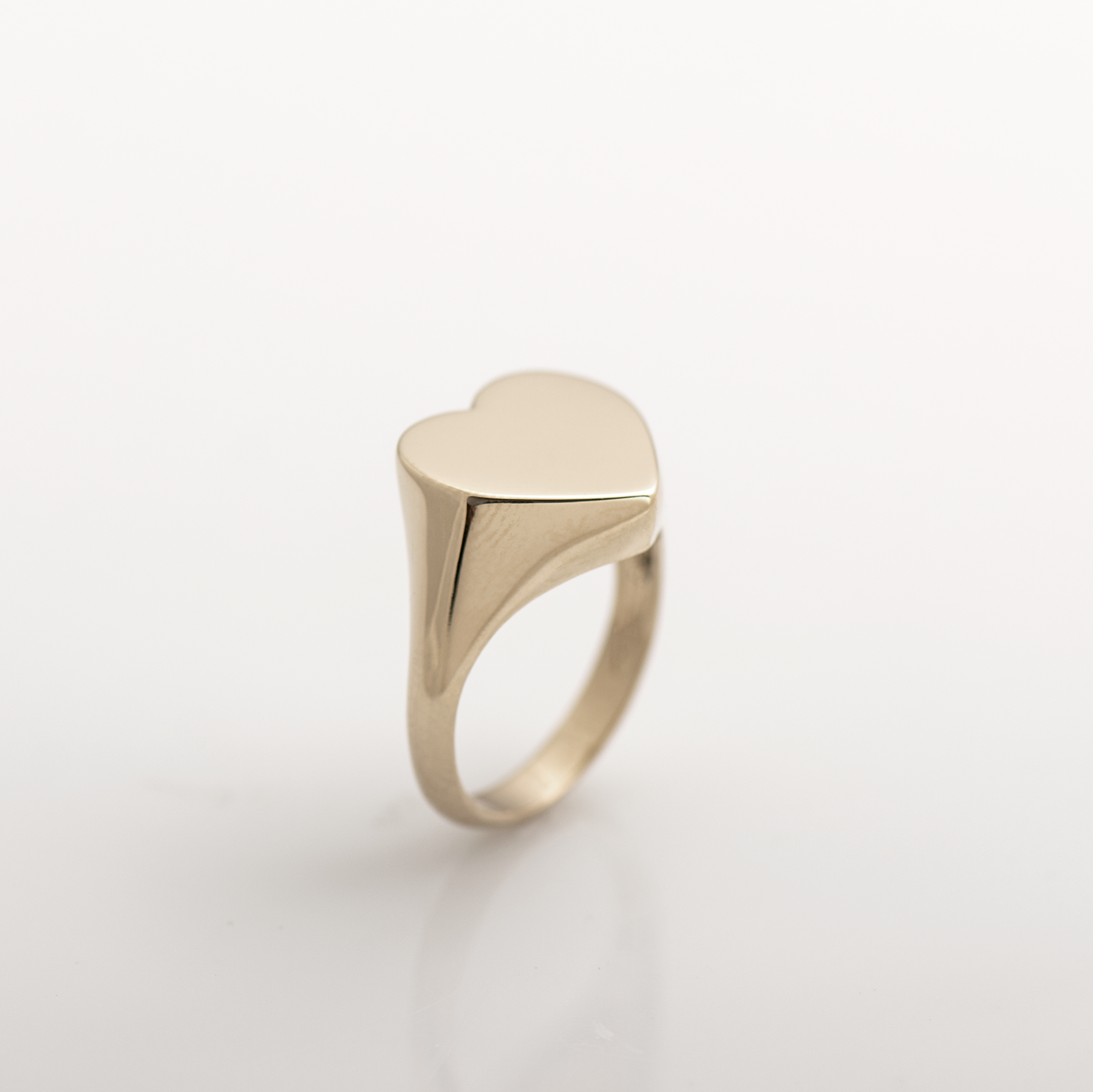 Heart Signet Ring | Signet Rings | Nir Oliva Jewelry