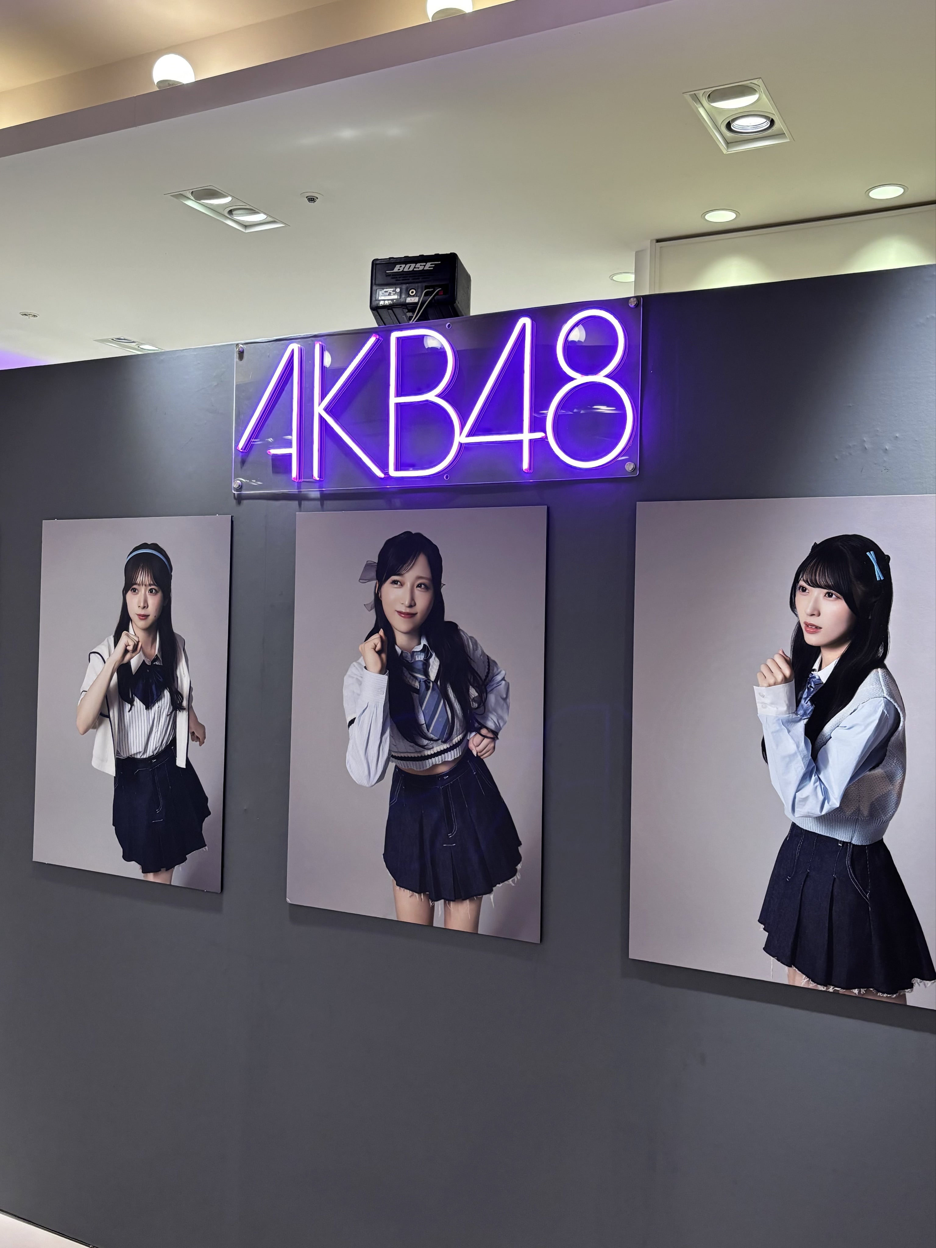 あの頃の青春が大阪に集結】全方位”美”のAKB48大衣装展に行ってきた