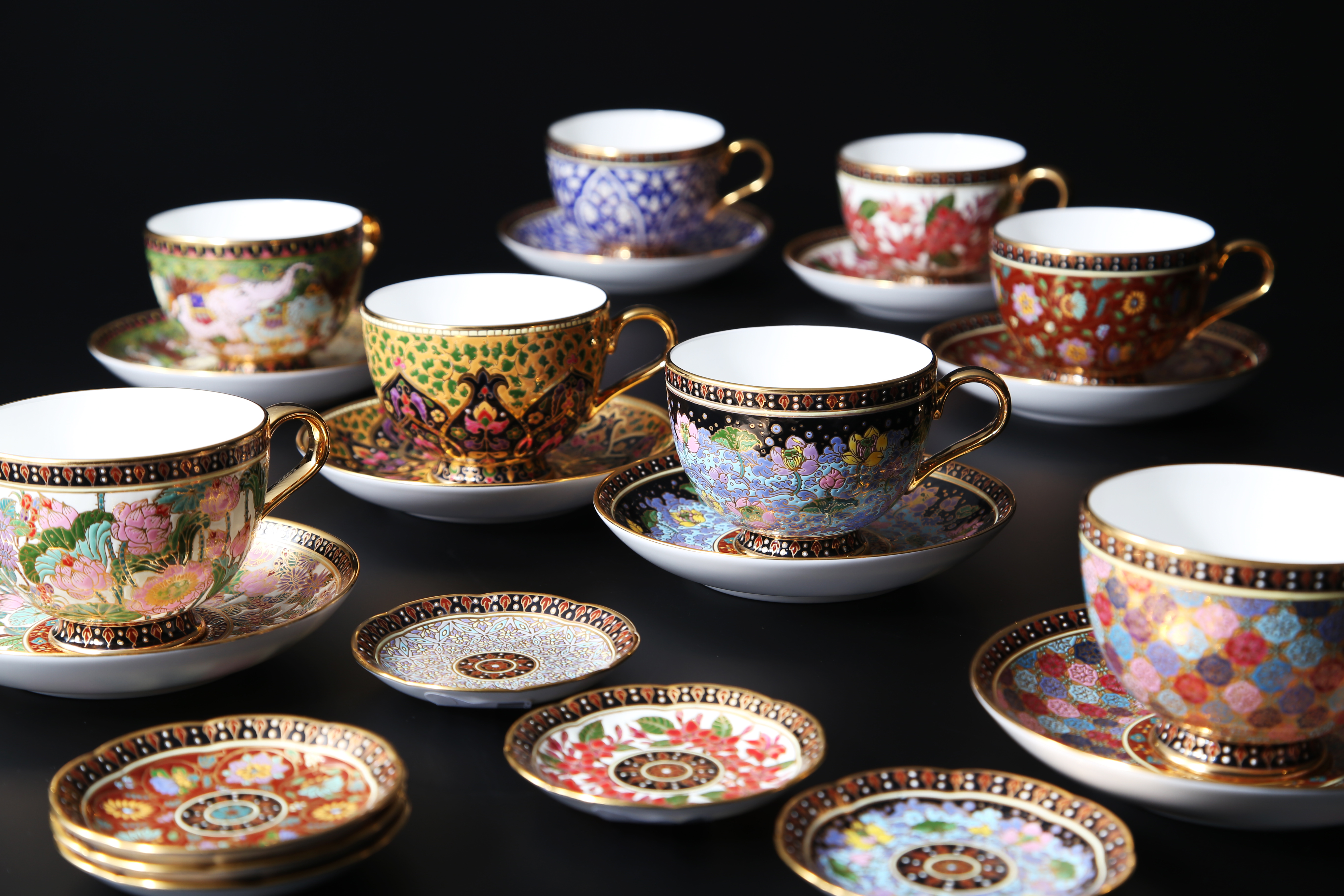 タイ三大陶磁器 ベンジャロン焼と「ル・ノーブル」がコラボ ～タイ王室