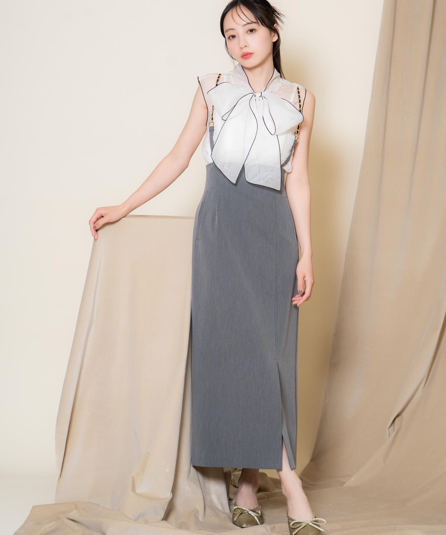 チェーンサス付きタイトスカート | タイトスカート | NOELA OFFICIAL