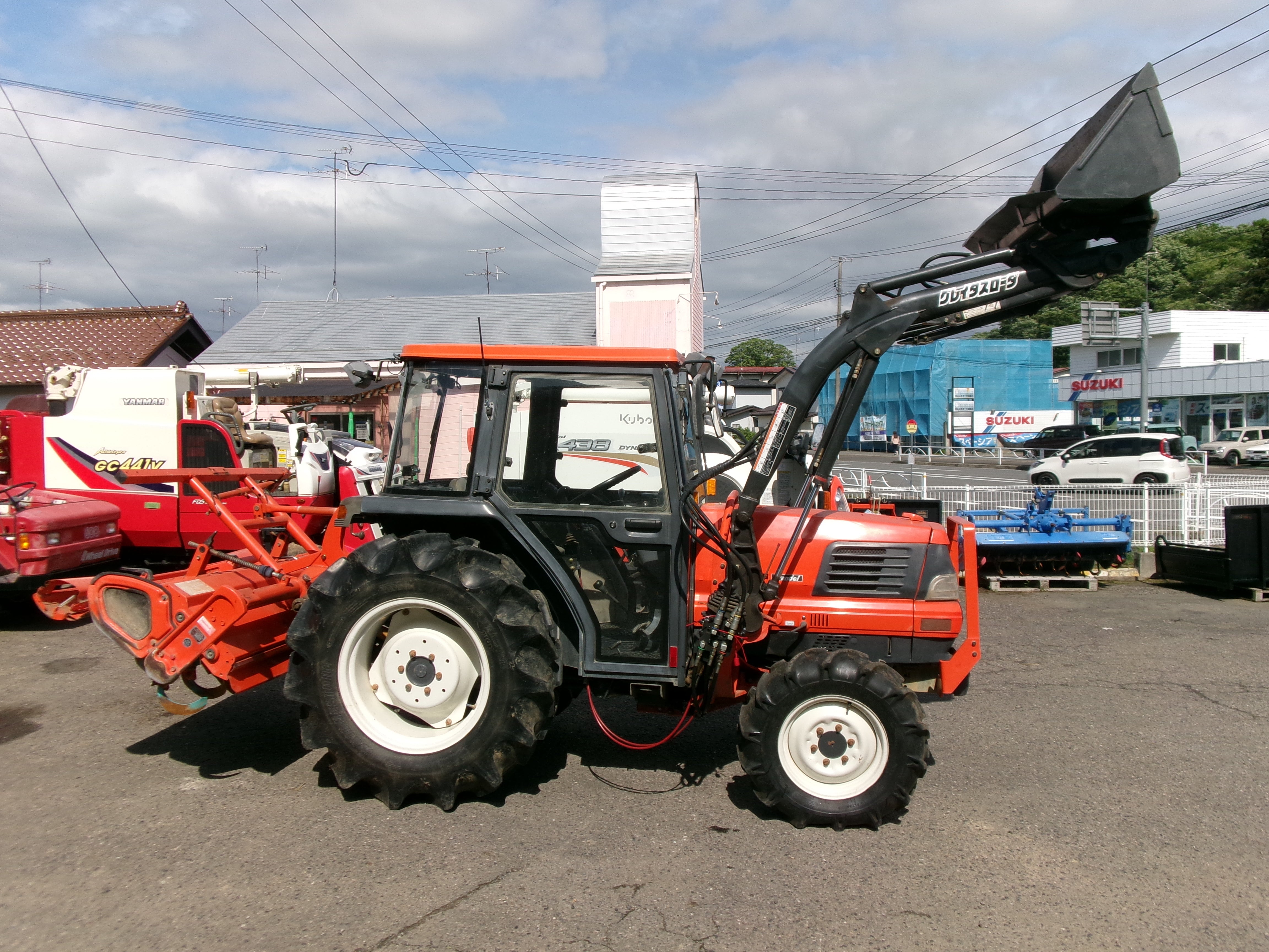 クボタ 中古 トラクター GL320 フロントローダー 32馬力 キャビン – 農