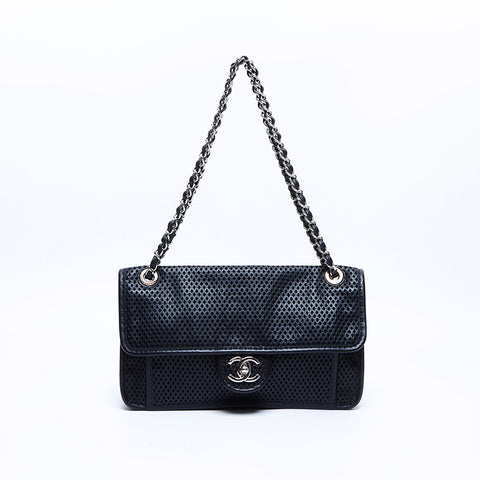 シャネル CHANEL 17番台 パンチング フレンチリビエラ ショルダー