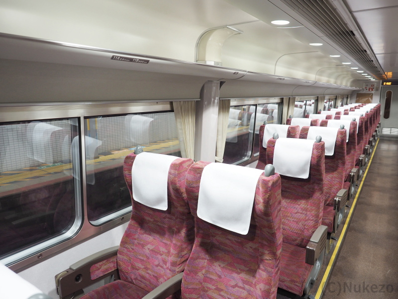 381系「ゆったりやくも」普通車 車内・座席の様子を紹介 1人がけ席の