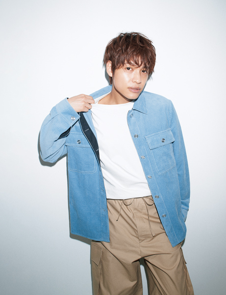 ジャニーズWEST 中間淳太 濵田崇裕、大人の色気たっぷりにOggi9月号