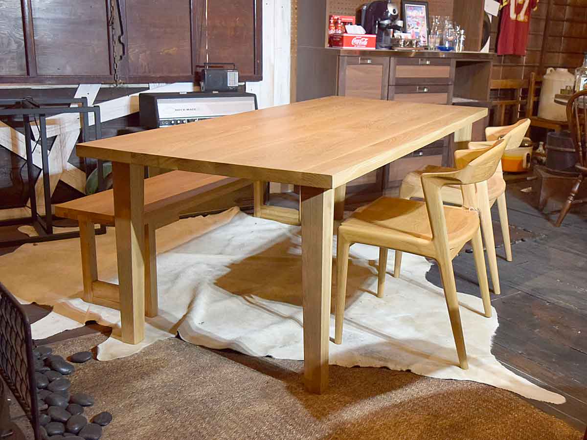 オーク材無垢ダイニングテーブル | 大川人気のおすすめ家具屋