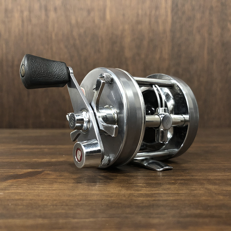 ☆訳 アブガルシア アンバサダー 5500C ビンテージ リール シルバー